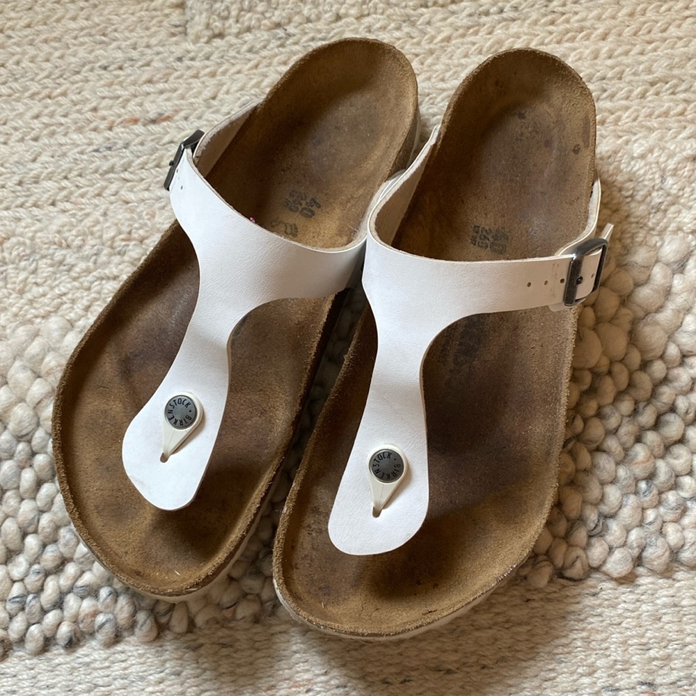 Birkenstock Gizeh Sandals Size 9 (40)